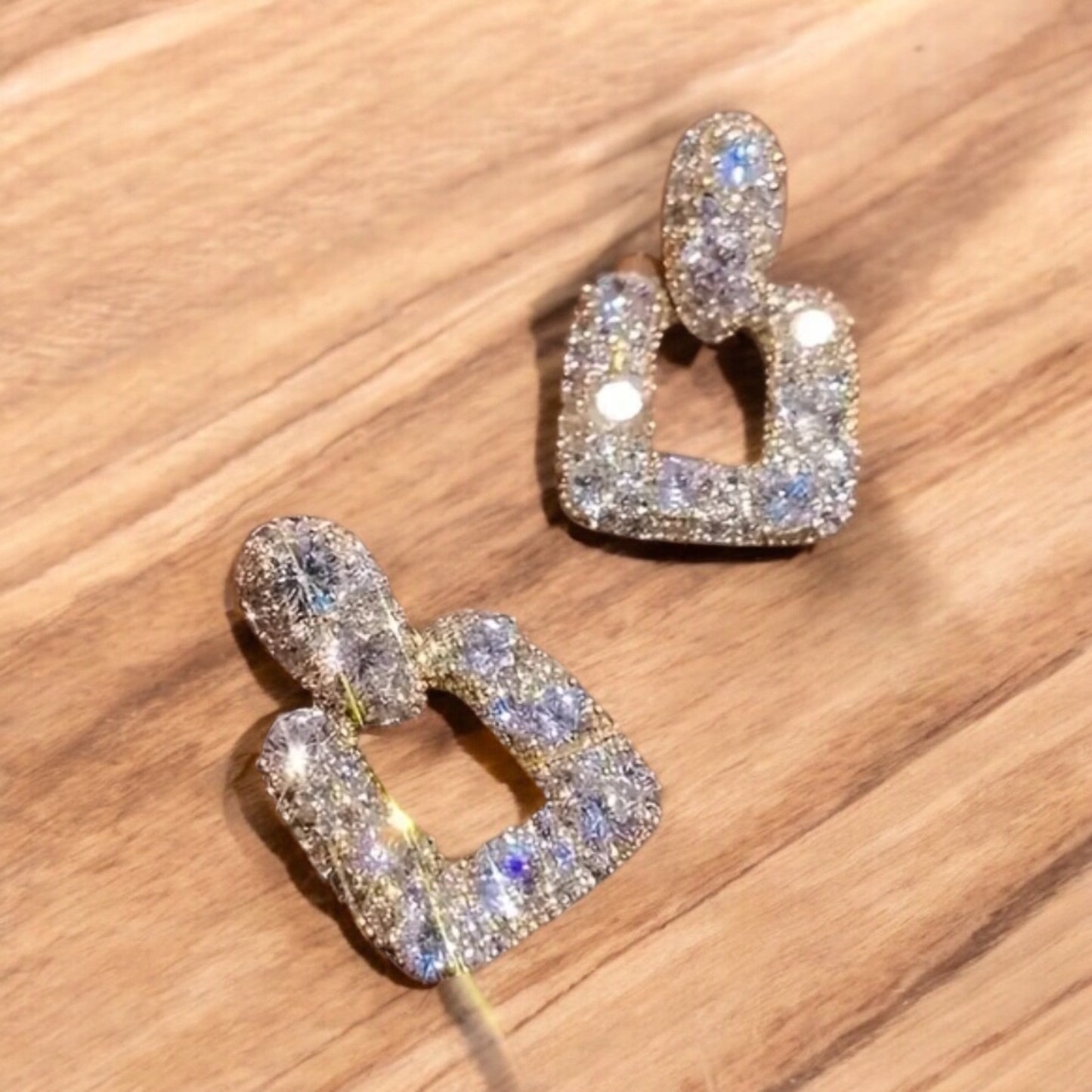 Glam Loop Sparkle Earring